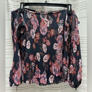 Gianni Bini off the shoulder long sleeve blouse